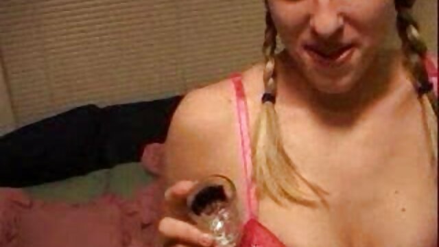 Sale webcam britannique fille doigts chatte et trou du fils et maman xxx cul